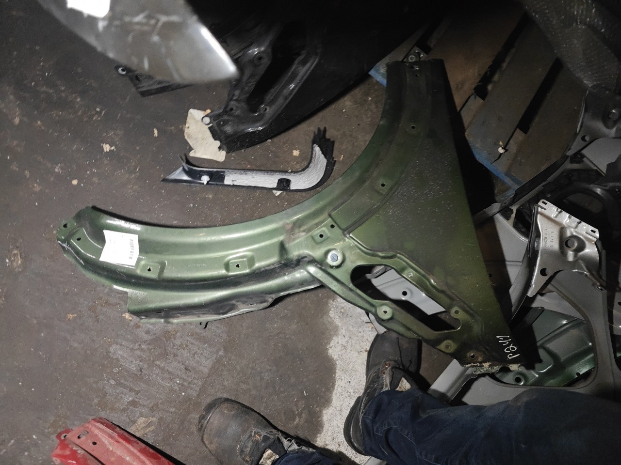 Right Fender MINI MINI COUNTRYMAN (R60) | 10 - 16