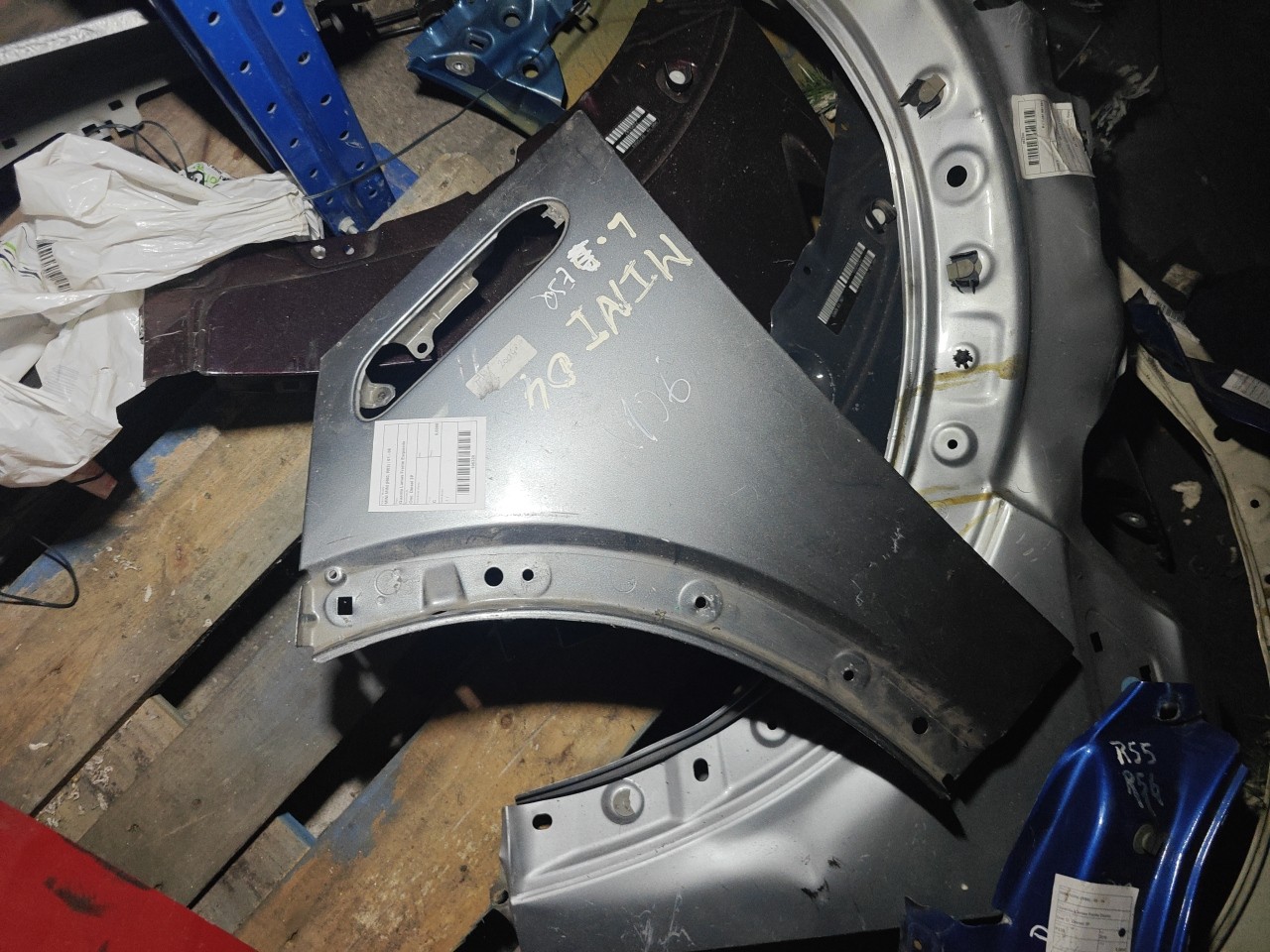 Left Fender MINI MINI (R50, R53) | 01 - 06