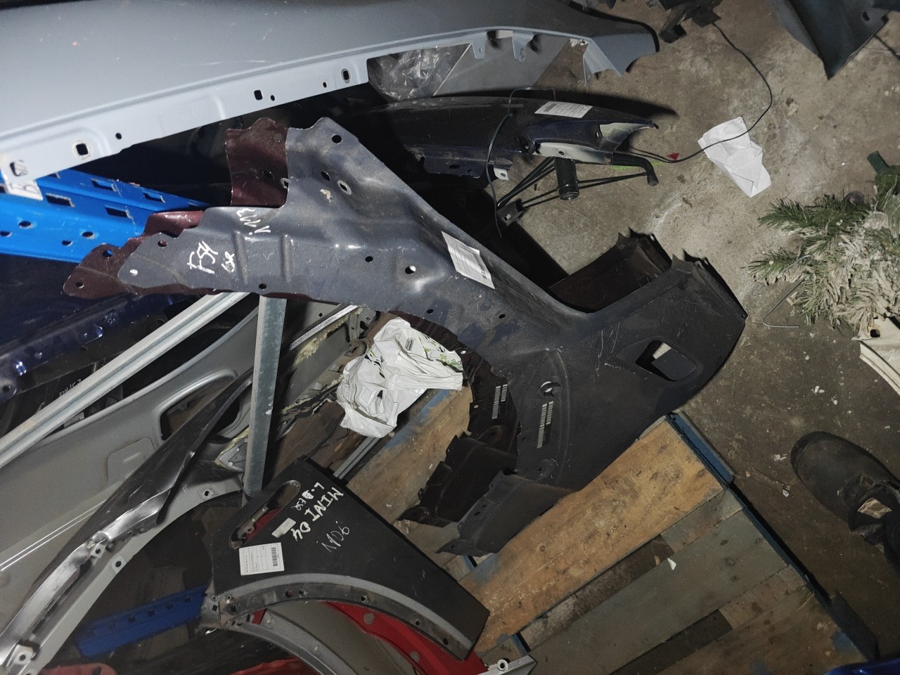 Left Fender MINI MINI CLUBMAN (F54) | 14 - 