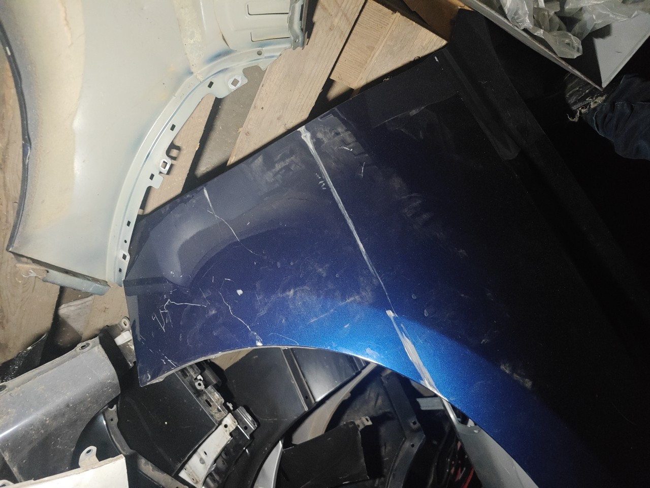 Guarda Lamas Frente Direito BMW i7 G70 Imagem-1