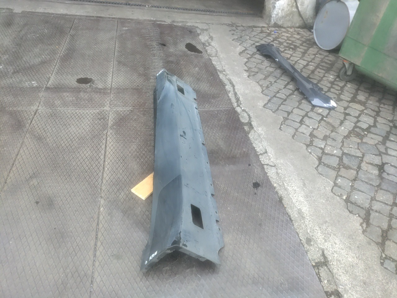 Embaladeira Direita plastico BMW i3 (I01) | 13 - 