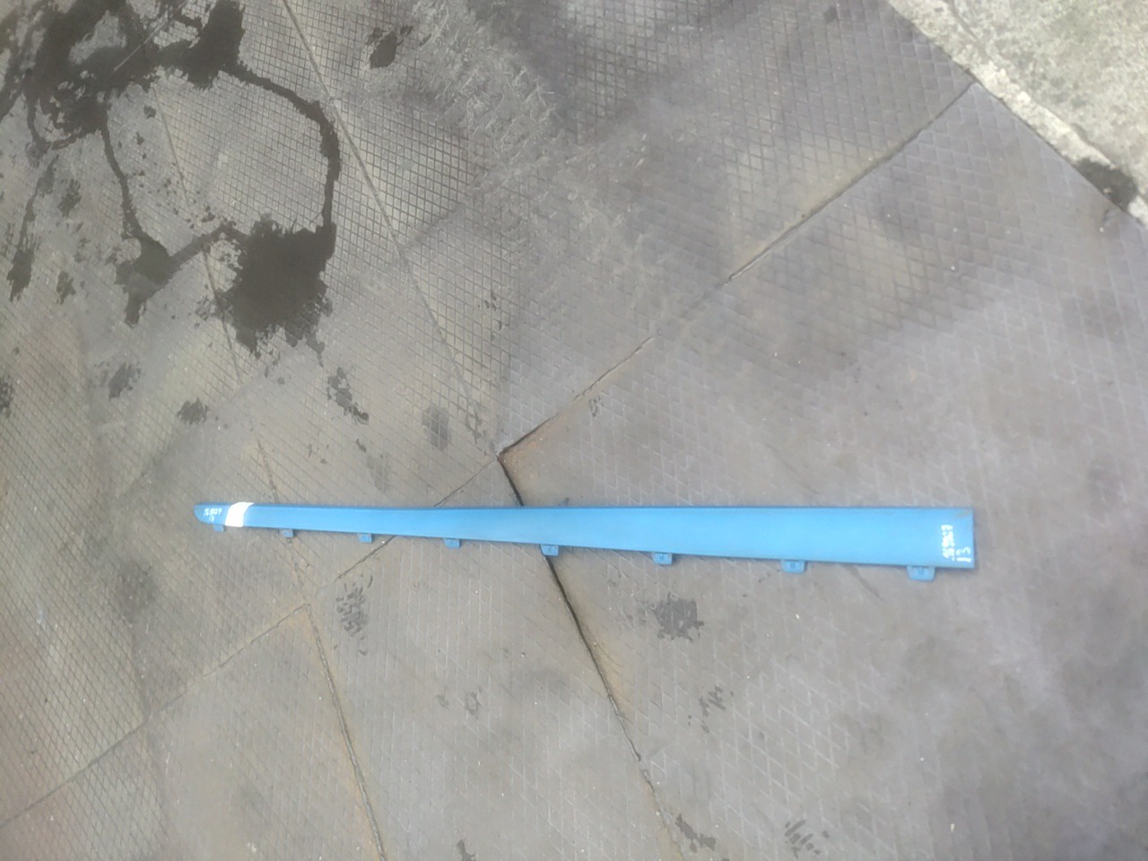 Embaladeira Direita plastico BMW i3 (I01) | 13 - 