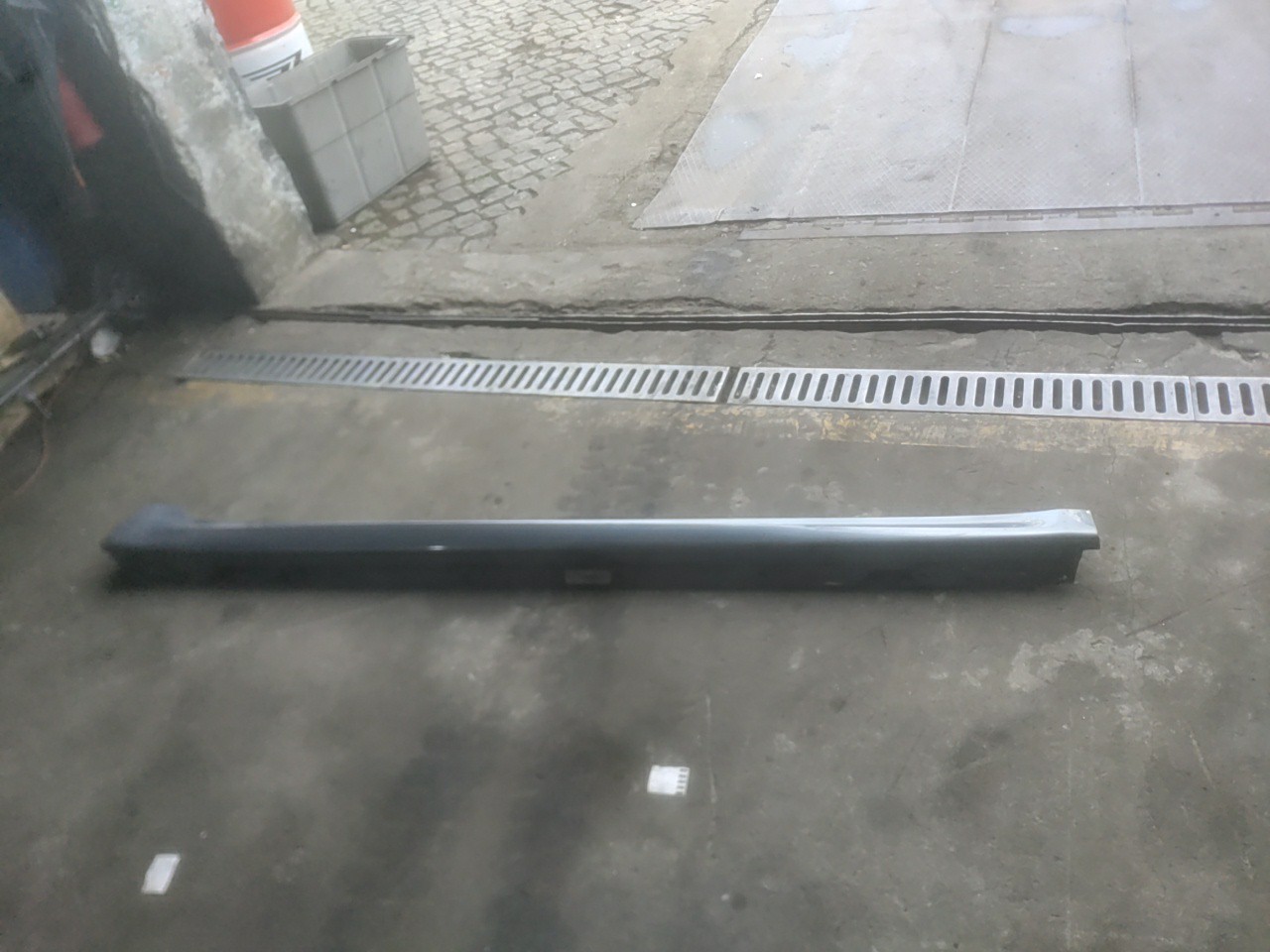 Embaladeira Direita plastico BMW 5 (G30, F90) | 16 - 