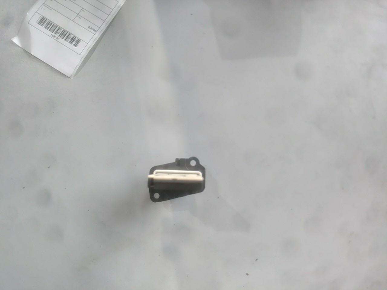 Medidor de Massa de Ar BMW 5 (F10) | 09 - 16 Imagem-4 Medidor de Massa de Ar BMW 5 (F10) | 09 - 16 Imagem-4