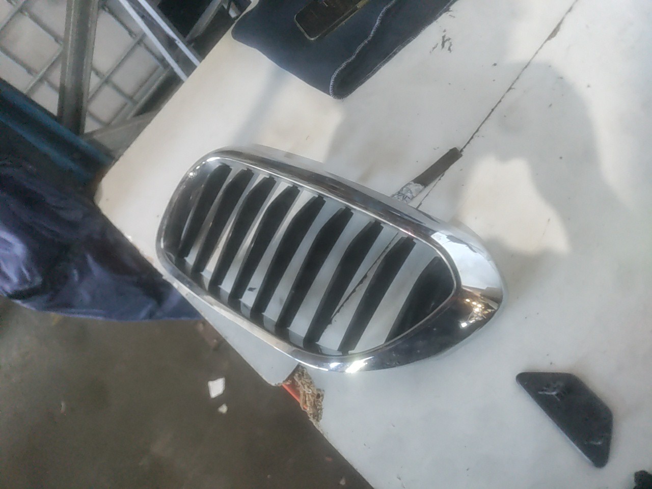 Grelha Superior Esquerda do Parachoques Frente BMW 5 (G30, F90) | 16 - 