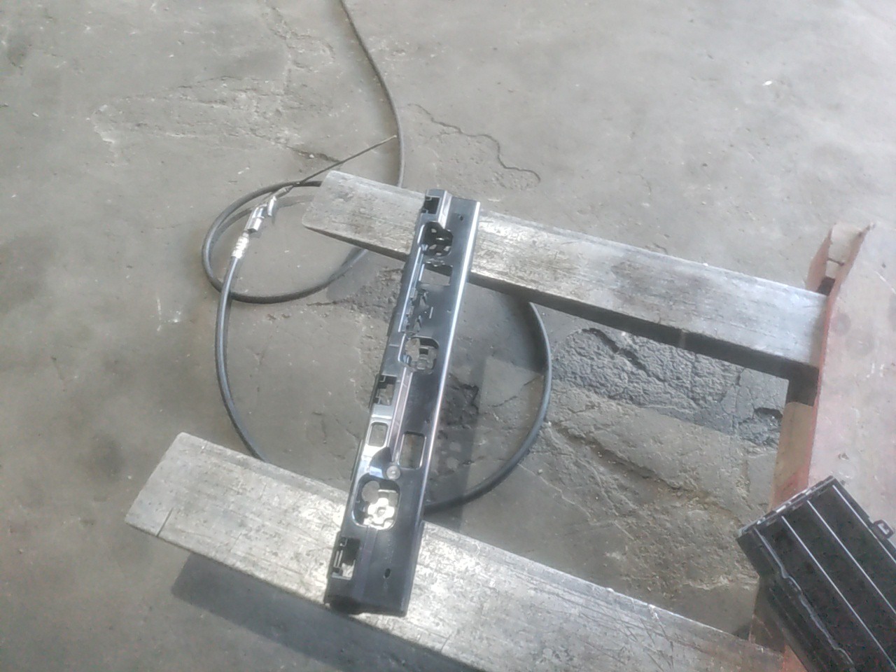 Suporte/ Guia Central do Parachoques Tras BMW 4 Gran Coupe i4 G26 2020 -