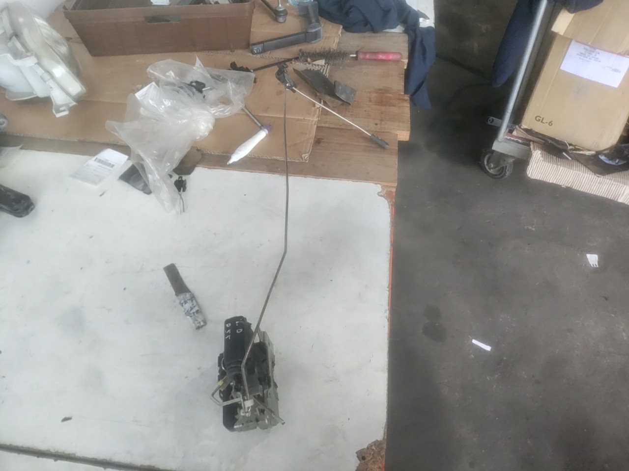 Cierre Puerta Trasera Dcha. DACIA SANDERO | 08 - 