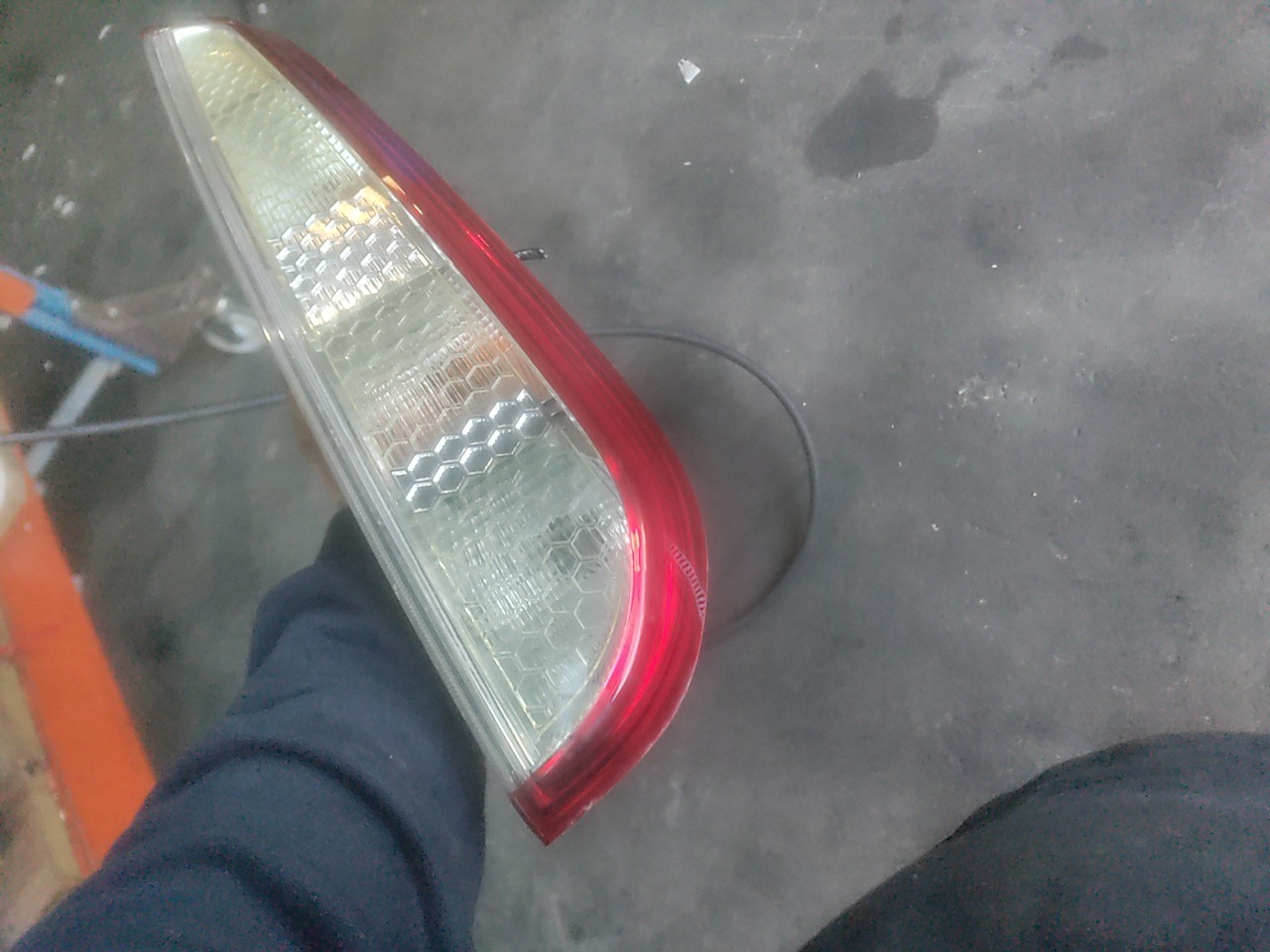 Farolim Direito do Painel Lanterna direitaIlharga FORD FOCUS II Turnier (DA_, FFS, DS) | 04 - 12 Imagem-1 Farolim Direito do Painel Lanterna direitaIlharga FORD FOCUS II Turnier (DA_, FFS, DS) | 04 - 12 Imagem-1