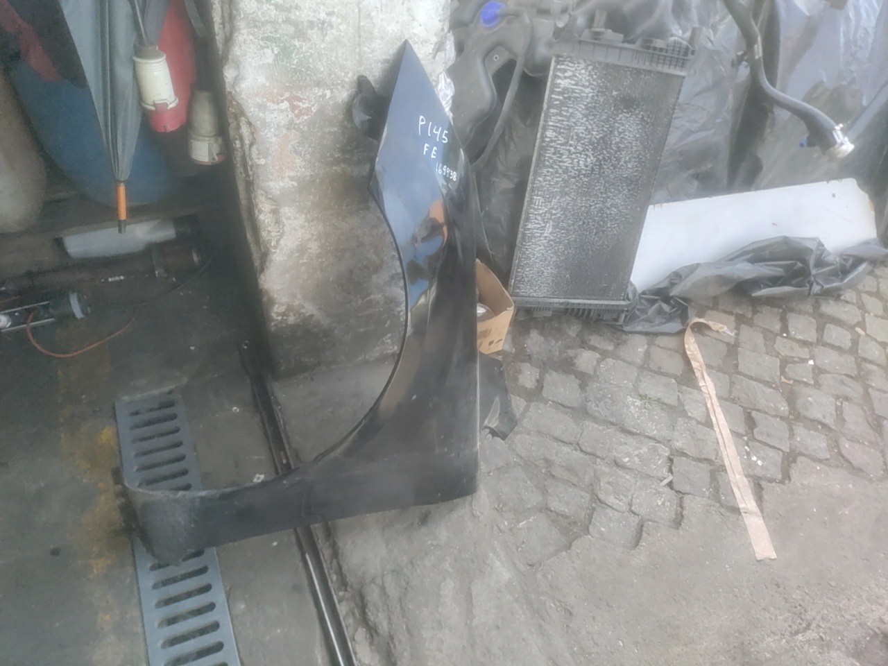 Guarda Lamas Frente Esquerdo FORD FOCUS II Turnier (DA_, FFS, DS) | 04 - 12