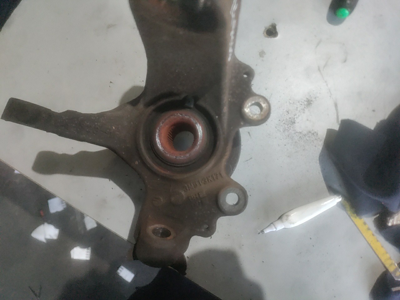 Manga de Eixo Frente Esquerda FORD FOCUS II Turnier (DA_, FFS, DS) | 04 - 12 Imagem-2 Manga de Eixo Frente Esquerda FORD FOCUS II Turnier (DA_, FFS, DS) | 04 - 12 Imagem-2