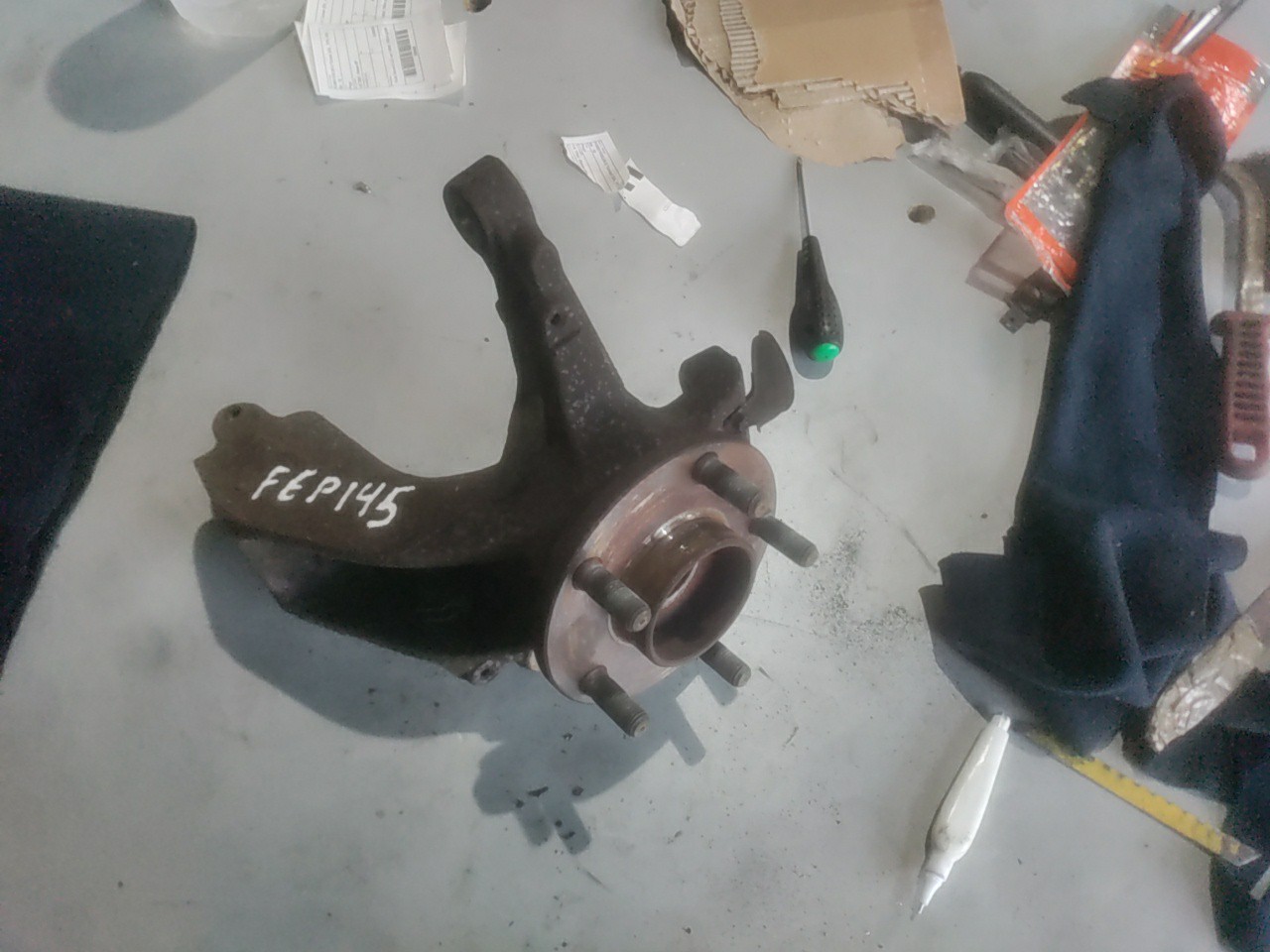 Manga de Eixo Frente Esquerda FORD FOCUS II Turnier (DA_, FFS, DS) | 04 - 12 Imagem-3 Manga de Eixo Frente Esquerda FORD FOCUS II Turnier (DA_, FFS, DS) | 04 - 12 Imagem-3