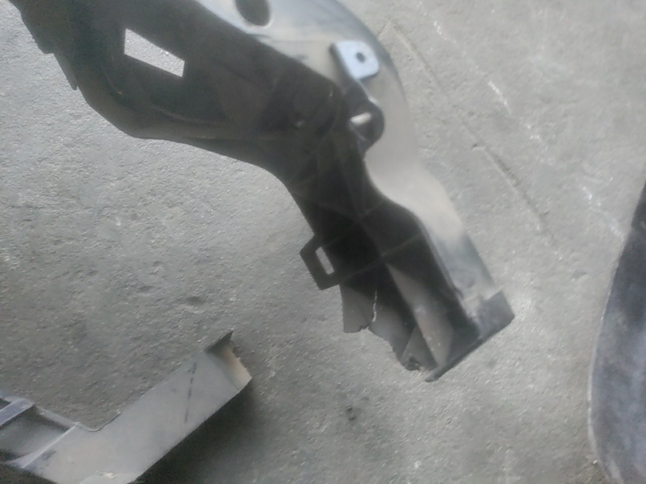 Frente em Fibra ou Chapa FORD FOCUS II Turnier (DA_, FFS, DS) | 04 - 12 Imagem-5 Frente em Fibra ou Chapa FORD FOCUS II Turnier (DA_, FFS, DS) | 04 - 12 Imagem-5