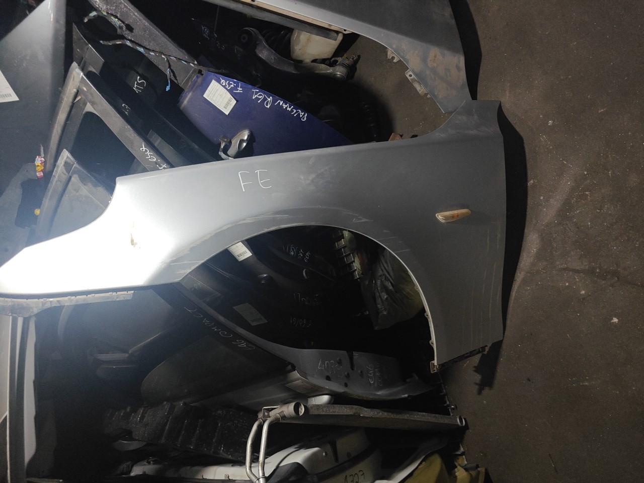 Left Fender BMW 5 (E60) | 01 - 10 Imagem-1 Left Fender BMW 5 (E60) | 01 - 10 Imagem-1