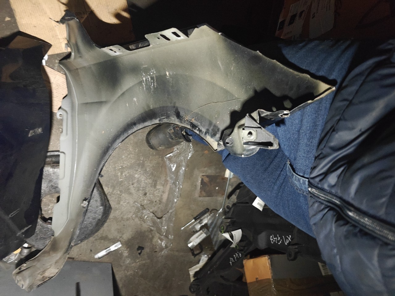 Guarda Lamas Frente Esquerdo FORD FOCUS II Turnier (DA_, FFS, DS) | 04 - 12 Imagem-9 Guarda Lamas Frente Esquerdo FORD FOCUS II Turnier (DA_, FFS, DS) | 04 - 12 Imagem-9