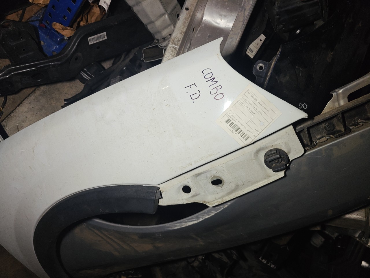 Right Fender OPEL COMBO Caixa/Combi | 01 -  Imagem-6 Right Fender OPEL COMBO Caixa/Combi | 01 -  Imagem-6