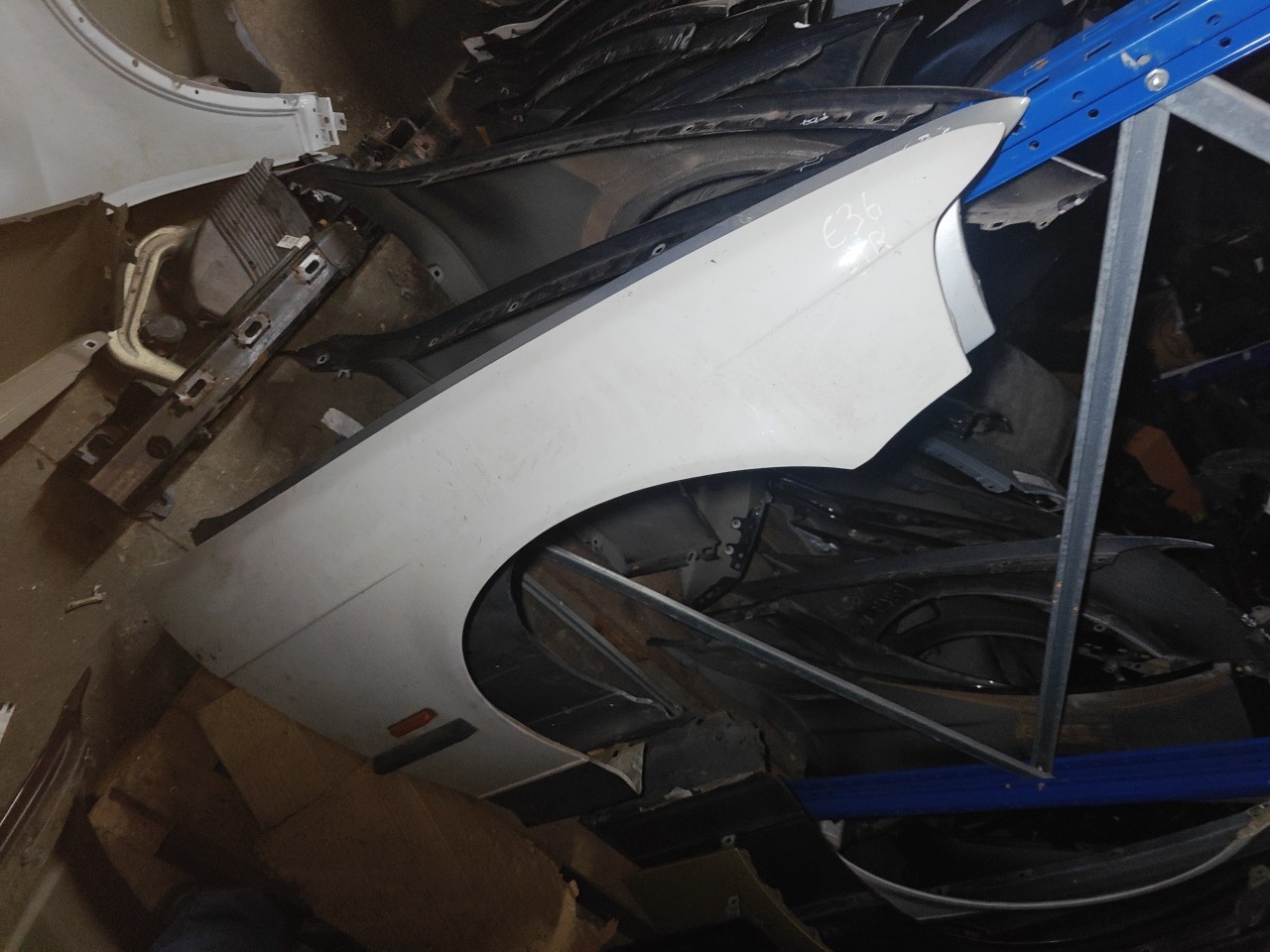 Guarda Lamas Frente Direito BMW 3 (E36) | 90 - 98 Imagem-0 Guarda Lamas Frente Direito BMW 3 (E36) | 90 - 98 Imagem-0