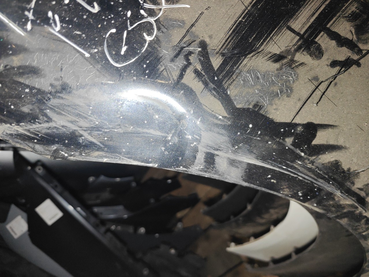 Guarda Lamas Frente Esquerdo BMW 5 (F10) | 09 - 16 Imagem-9 Guarda Lamas Frente Esquerdo BMW 5 (F10) | 09 - 16 Imagem-9