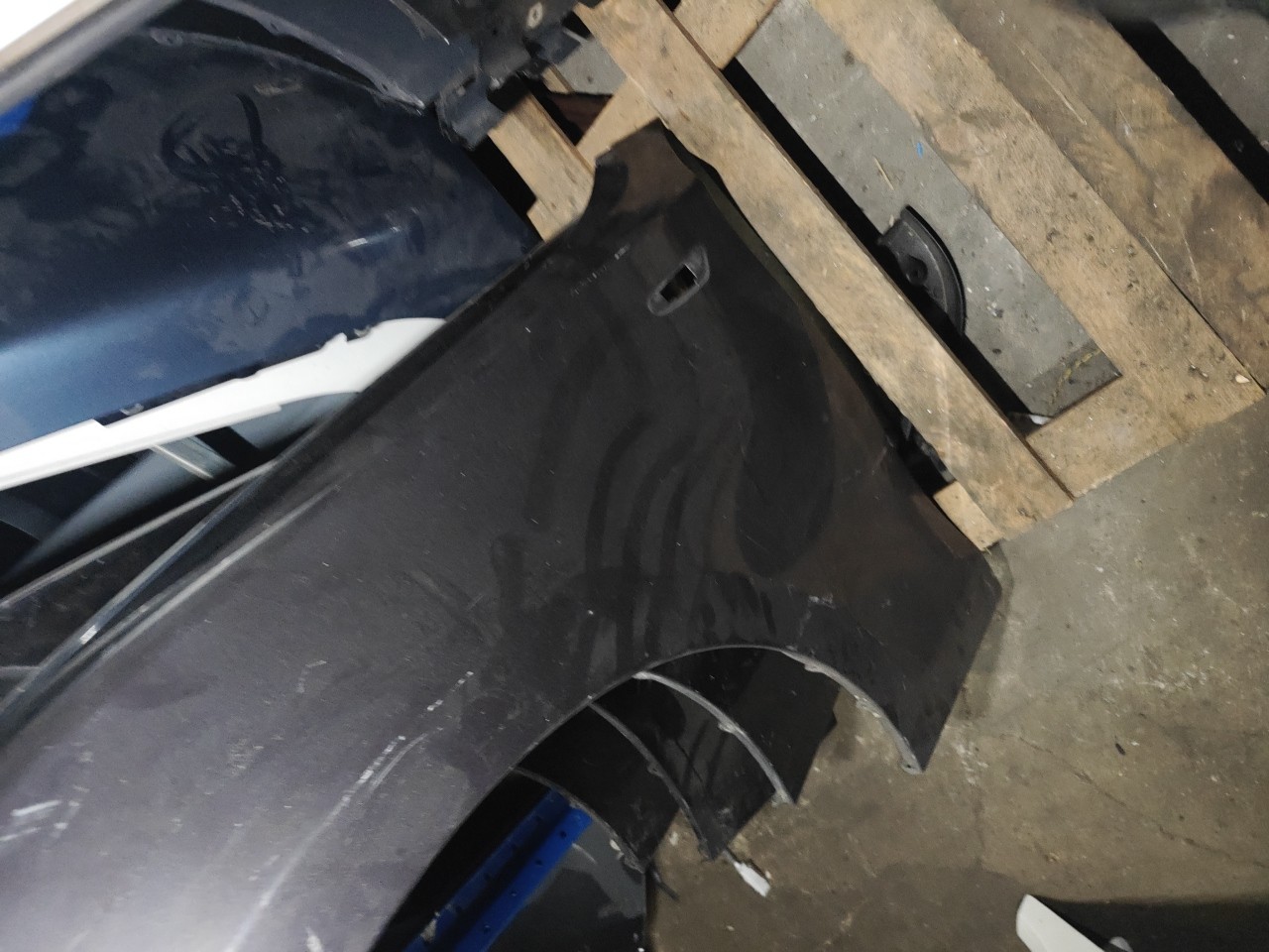 Guarda Lamas Frente Esquerdo BMW 1 (E87) | 03 - 13 Imagem-7 Guarda Lamas Frente Esquerdo BMW 1 (E87) | 03 - 13 Imagem-7
