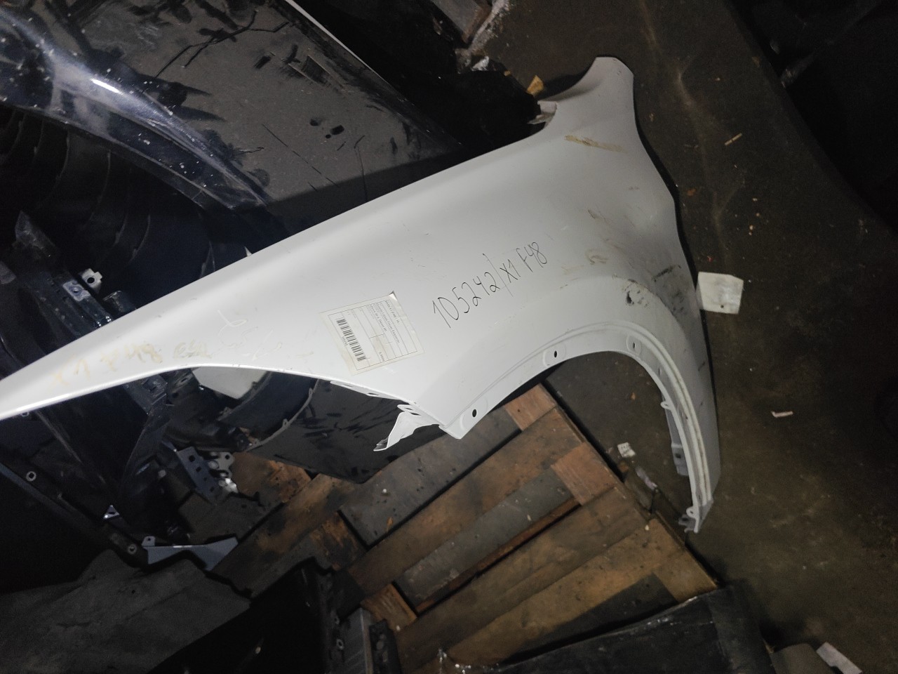 Guarda Lamas Frente Esquerdo BMW X1 (F48) | 14 -  Imagem-11 Guarda Lamas Frente Esquerdo BMW X1 (F48) | 14 -  Imagem-11