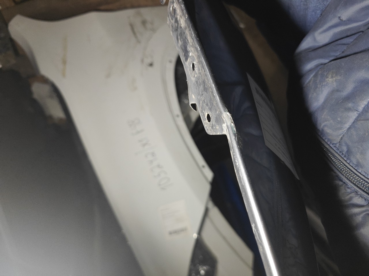 Guarda Lamas Frente Direito BMW 3 Touring (E91) | 04 - 12 Imagem-9 Guarda Lamas Frente Direito BMW 3 Touring (E91) | 04 - 12 Imagem-9