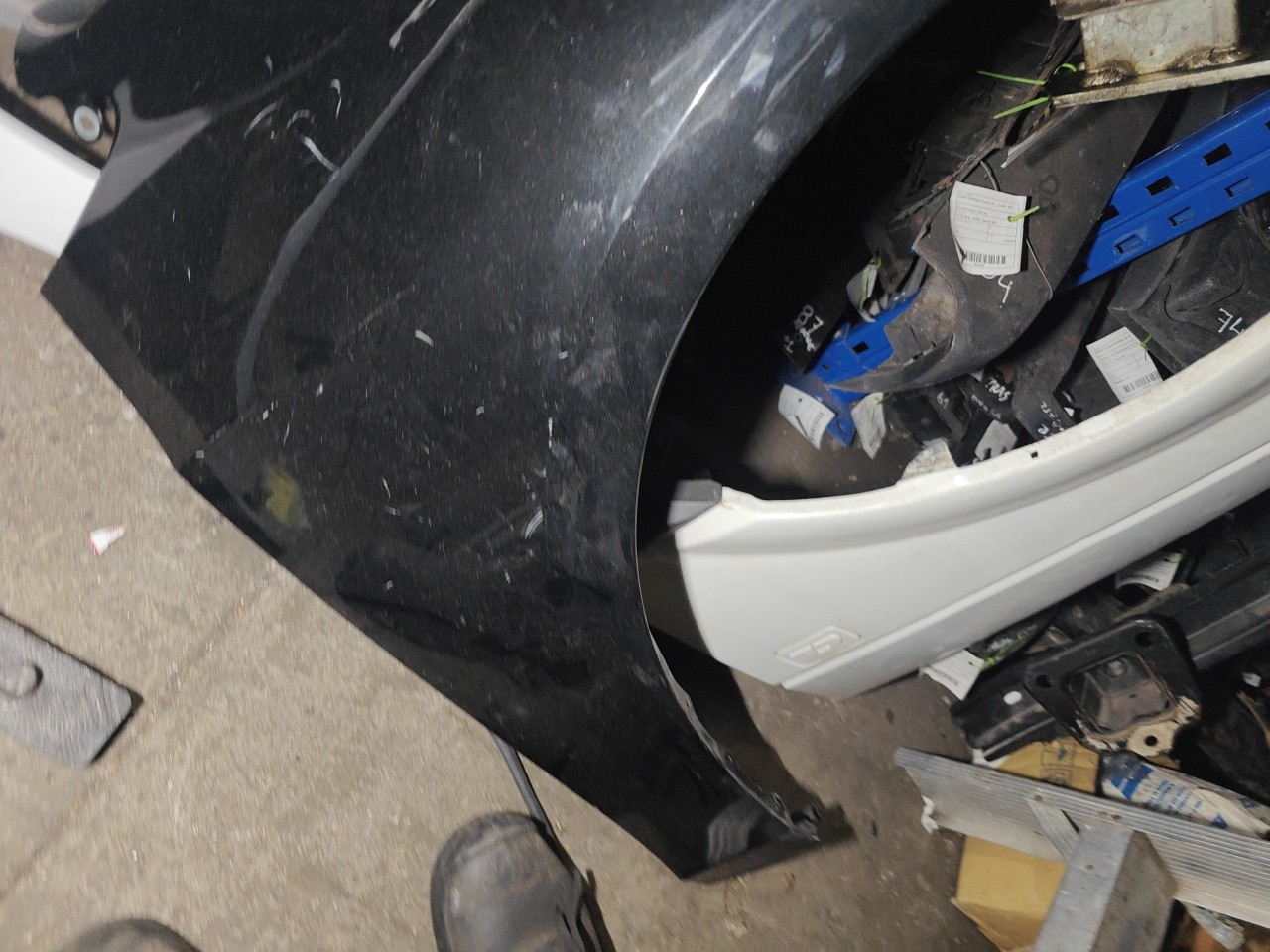 Guarda Lamas Frente Direito BMW 2 U06 active tourer Imagem-14 Guarda Lamas Frente Direito BMW 2 U06 active tourer Imagem-14