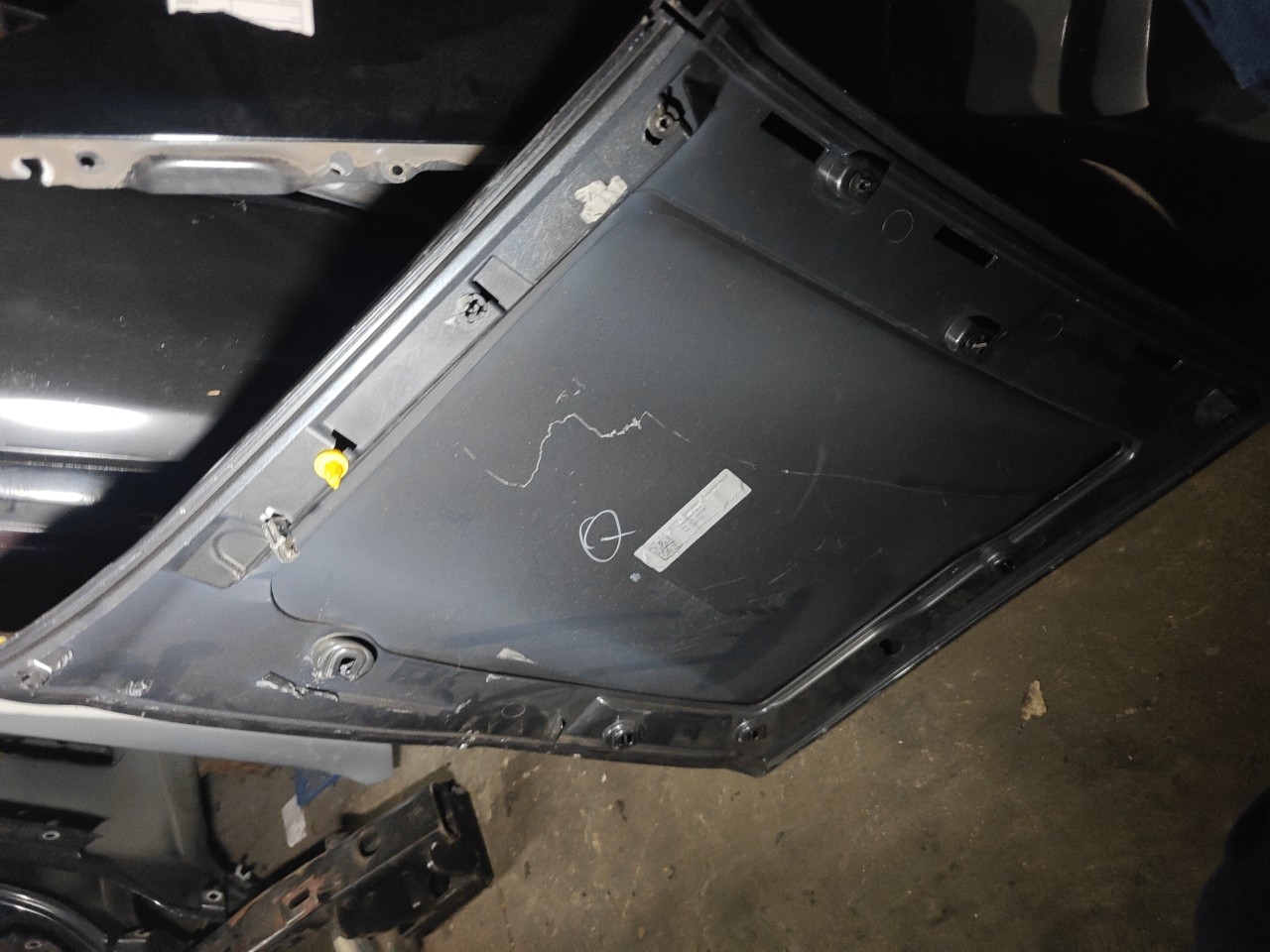 Placa da Porta Tras Esquerda BMW i3 (I01) | 13 -  Imagem-5 Placa da Porta Tras Esquerda BMW i3 (I01) | 13 -  Imagem-5