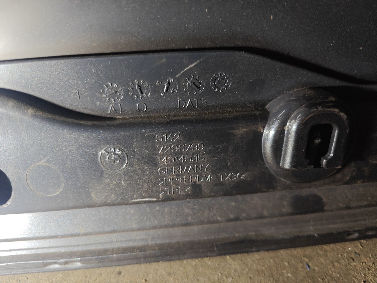 Placa da Porta Tras Esquerda BMW i3 (I01) | 13 -  Imagem-7 Placa da Porta Tras Esquerda BMW i3 (I01) | 13 -  Imagem-7