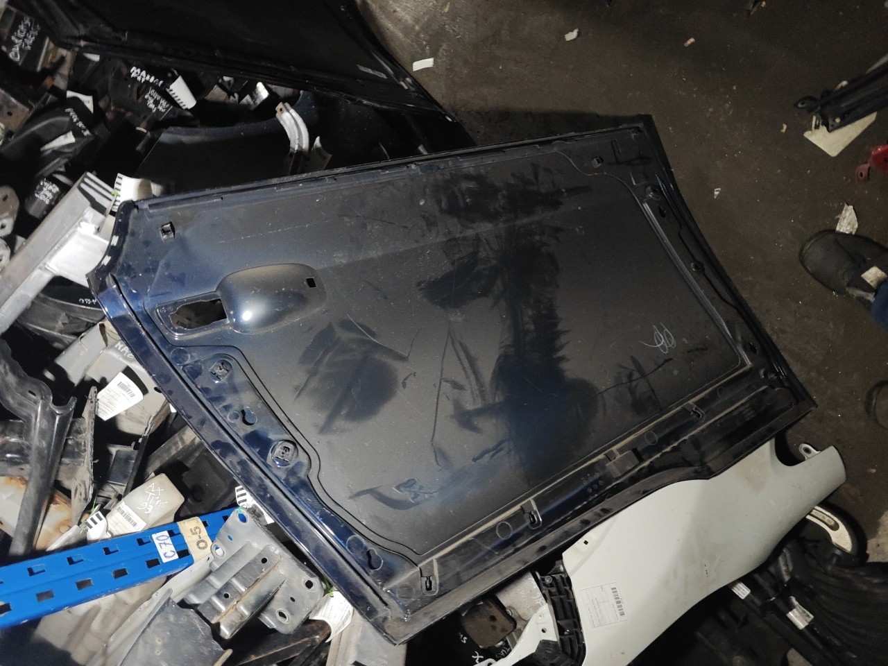 Placa da Porta Frente Esquerda BMW i3 (I01) | 13 -  Imagem-15 Placa da Porta Frente Esquerda BMW i3 (I01) | 13 -  Imagem-15