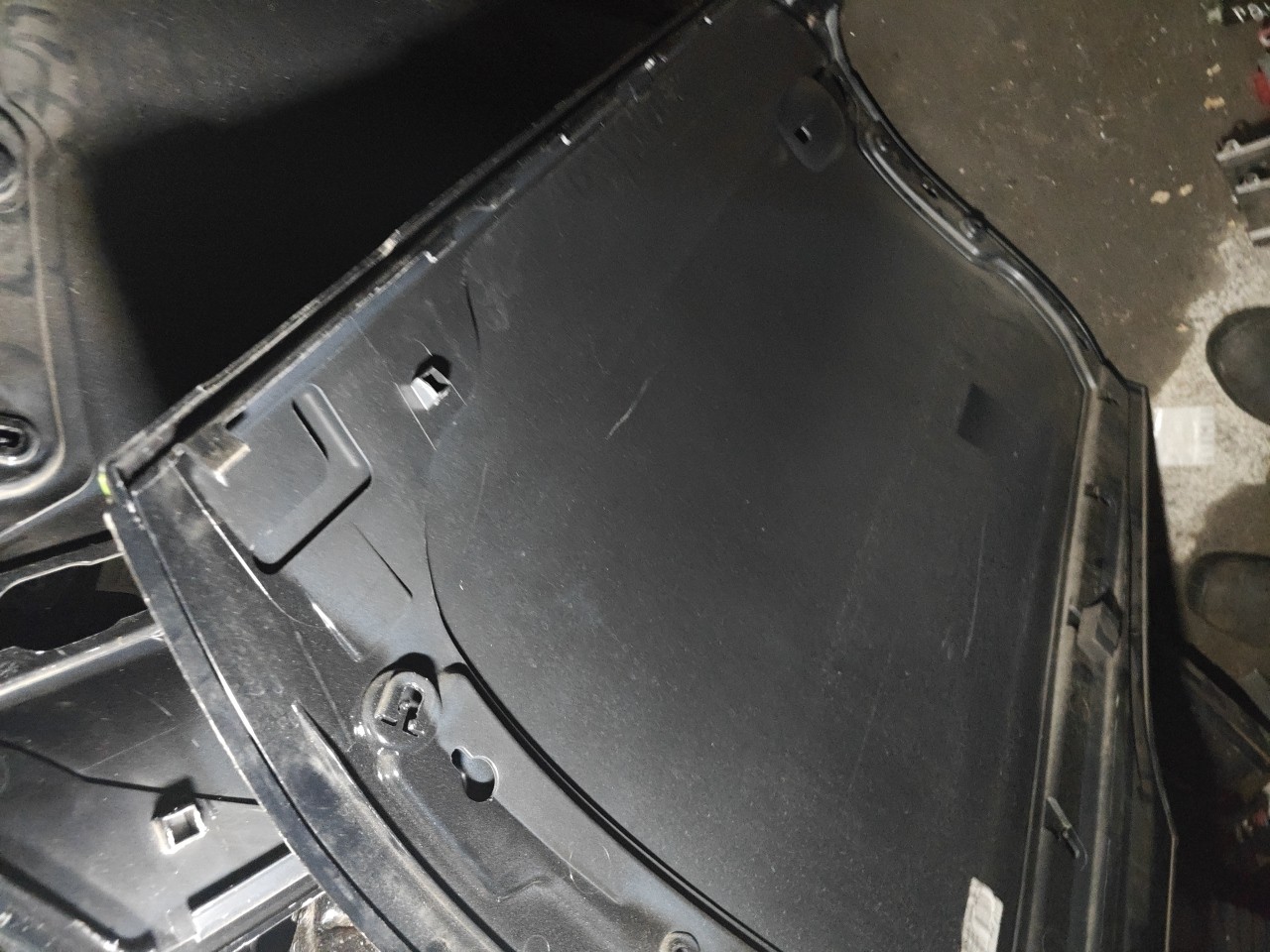 Placa da Porta Frente Direita BMW i3 (I01) | 13 -  Imagem-8 Placa da Porta Frente Direita BMW i3 (I01) | 13 -  Imagem-8