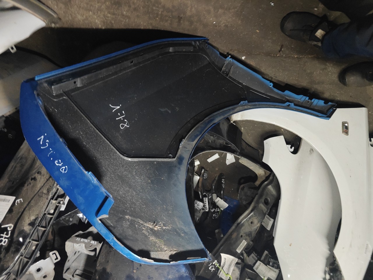 Guarda Lamas Tras Esquerdo BMW i3 (I01) | 13 -  Imagem-9 Guarda Lamas Tras Esquerdo BMW i3 (I01) | 13 -  Imagem-9