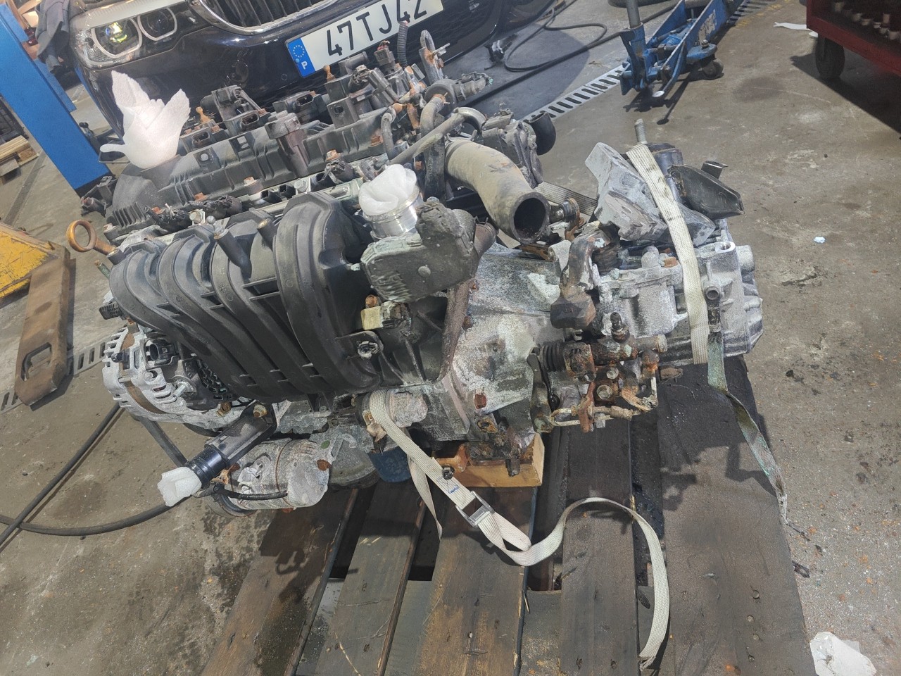 Motor com acessorios HYUNDAI i10 (AC3, AI3) | 19 -  Imagem-4 Motor com acessorios HYUNDAI i10 (AC3, AI3) | 19 -  Imagem-4