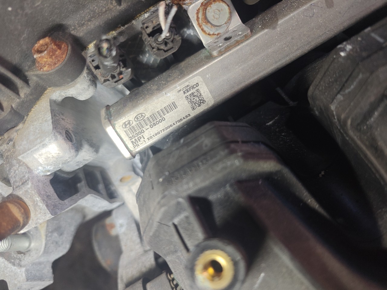 Motor com acessorios HYUNDAI i10 (AC3, AI3) | 19 -  Imagem-6 Motor com acessorios HYUNDAI i10 (AC3, AI3) | 19 -  Imagem-6