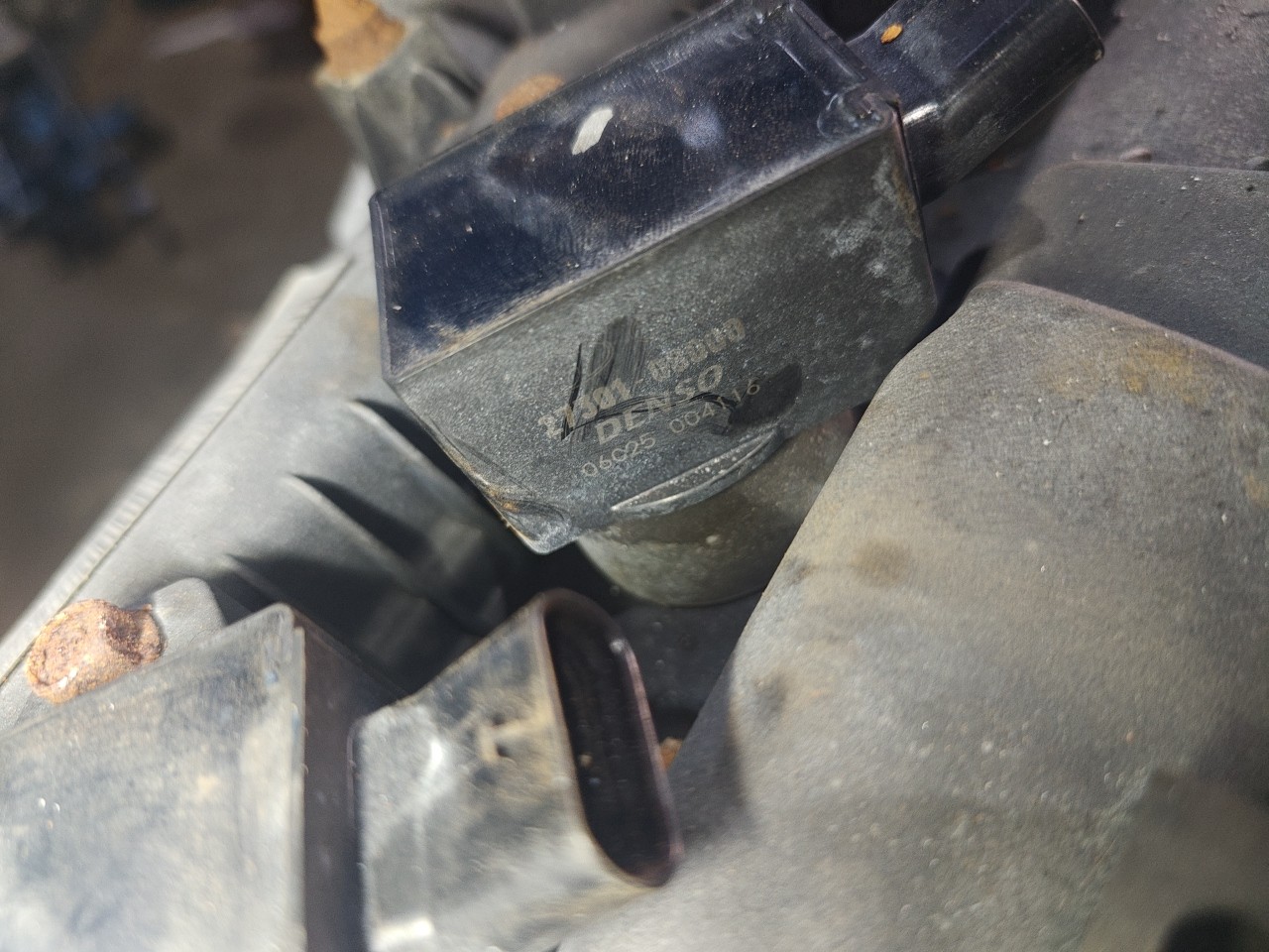 Motor com acessorios HYUNDAI i10 (AC3, AI3) | 19 -  Imagem-7 Motor com acessorios HYUNDAI i10 (AC3, AI3) | 19 -  Imagem-7