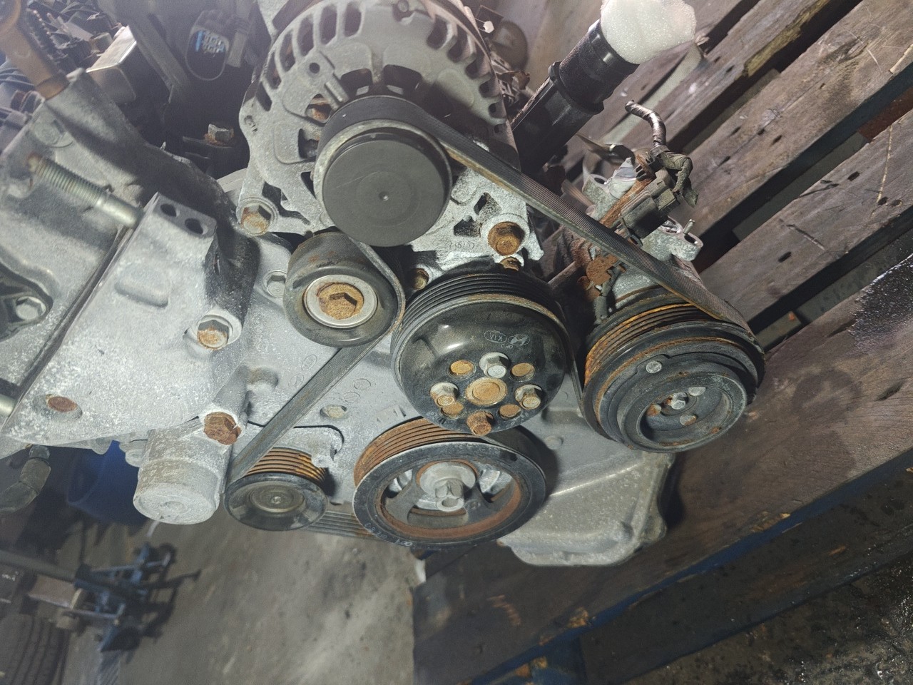 Motor com acessorios HYUNDAI i10 (AC3, AI3) | 19 -  Imagem-11 Motor com acessorios HYUNDAI i10 (AC3, AI3) | 19 -  Imagem-11