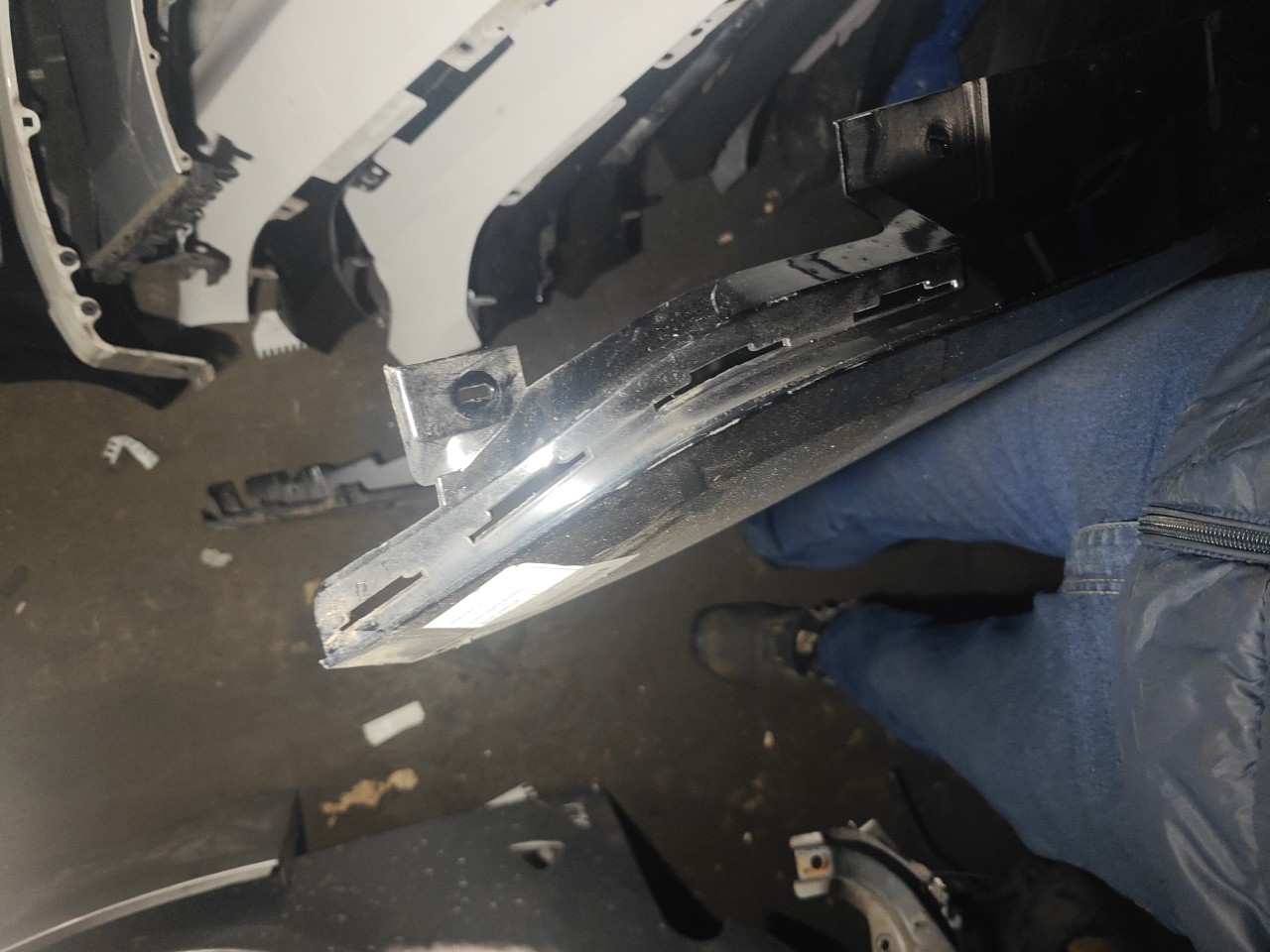 Guarda Lamas Tras Direito BMW i3 (I01) | 13 -  Imagem-5 Guarda Lamas Tras Direito BMW i3 (I01) | 13 -  Imagem-5