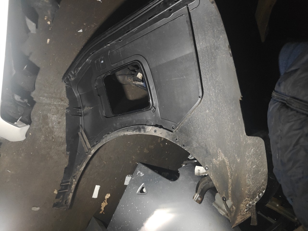 Guarda Lamas Tras Direito BMW i3 (I01) | 13 -  Imagem-7 Guarda Lamas Tras Direito BMW i3 (I01) | 13 -  Imagem-7