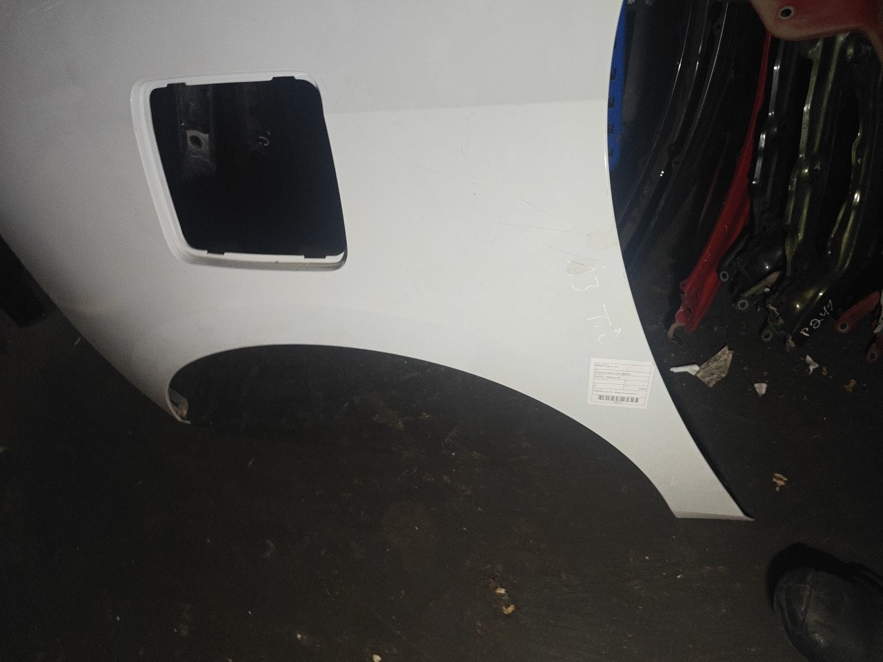 Guarda Lamas Tras Direito BMW i3 (I01) | 13 -  Imagem-8 Guarda Lamas Tras Direito BMW i3 (I01) | 13 -  Imagem-8