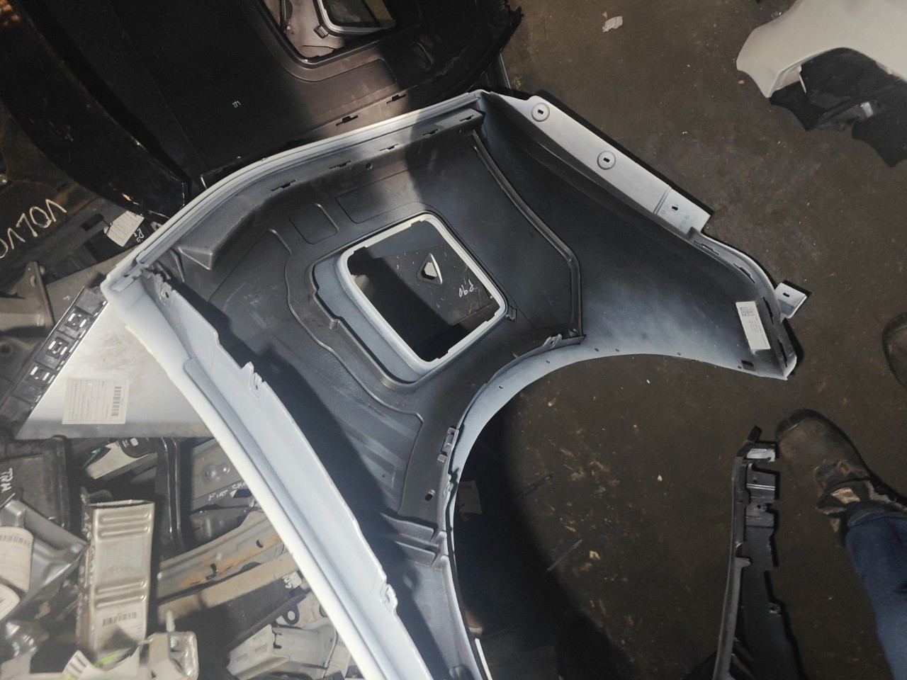 Guarda Lamas Tras Direito BMW i3 (I01) | 13 -  Imagem-6 Guarda Lamas Tras Direito BMW i3 (I01) | 13 -  Imagem-6