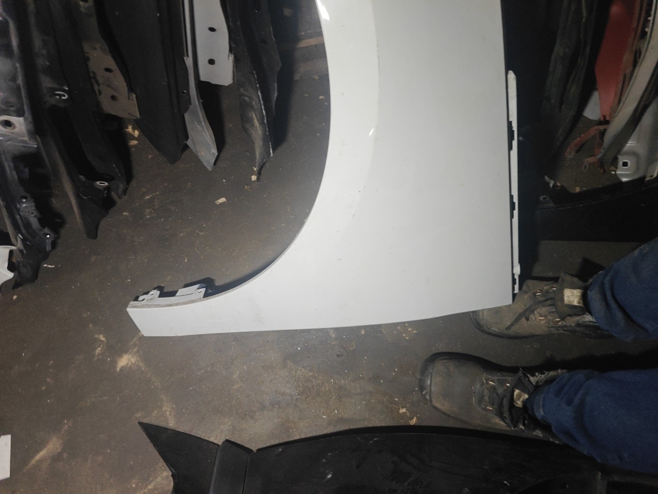 Guarda Lamas Frente Esquerdo BMW i3 (I01) | 13 -  Imagem-1 Guarda Lamas Frente Esquerdo BMW i3 (I01) | 13 -  Imagem-1