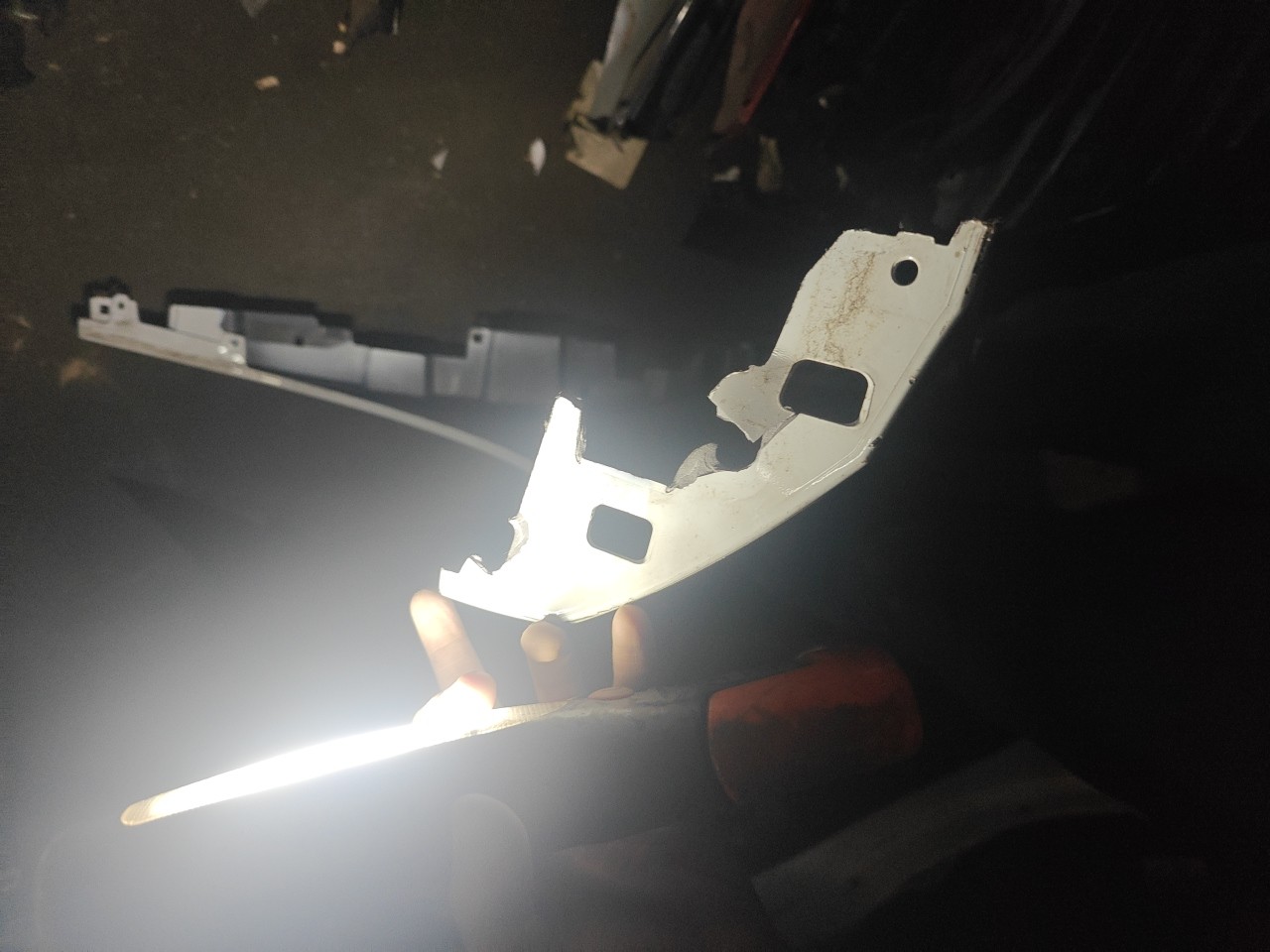 Guarda Lamas Frente Esquerdo BMW i3 (I01) | 13 -  Imagem-3 Guarda Lamas Frente Esquerdo BMW i3 (I01) | 13 -  Imagem-3