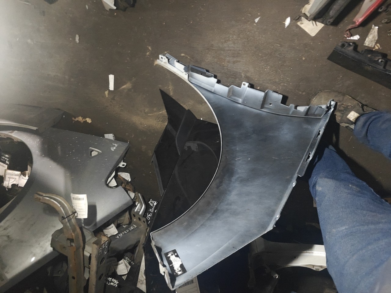 Guarda Lamas Frente Esquerdo BMW i3 (I01) | 13 -  Imagem-4 Guarda Lamas Frente Esquerdo BMW i3 (I01) | 13 -  Imagem-4