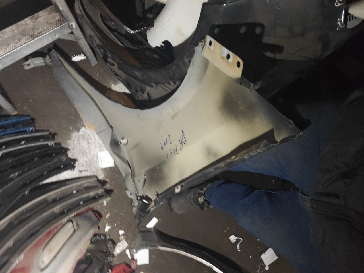 Guarda Lamas Frente Direito FIAT BRAVO II (198_) | 06 -  Imagem-4 Guarda Lamas Frente Direito FIAT BRAVO II (198_) | 06 -  Imagem-4