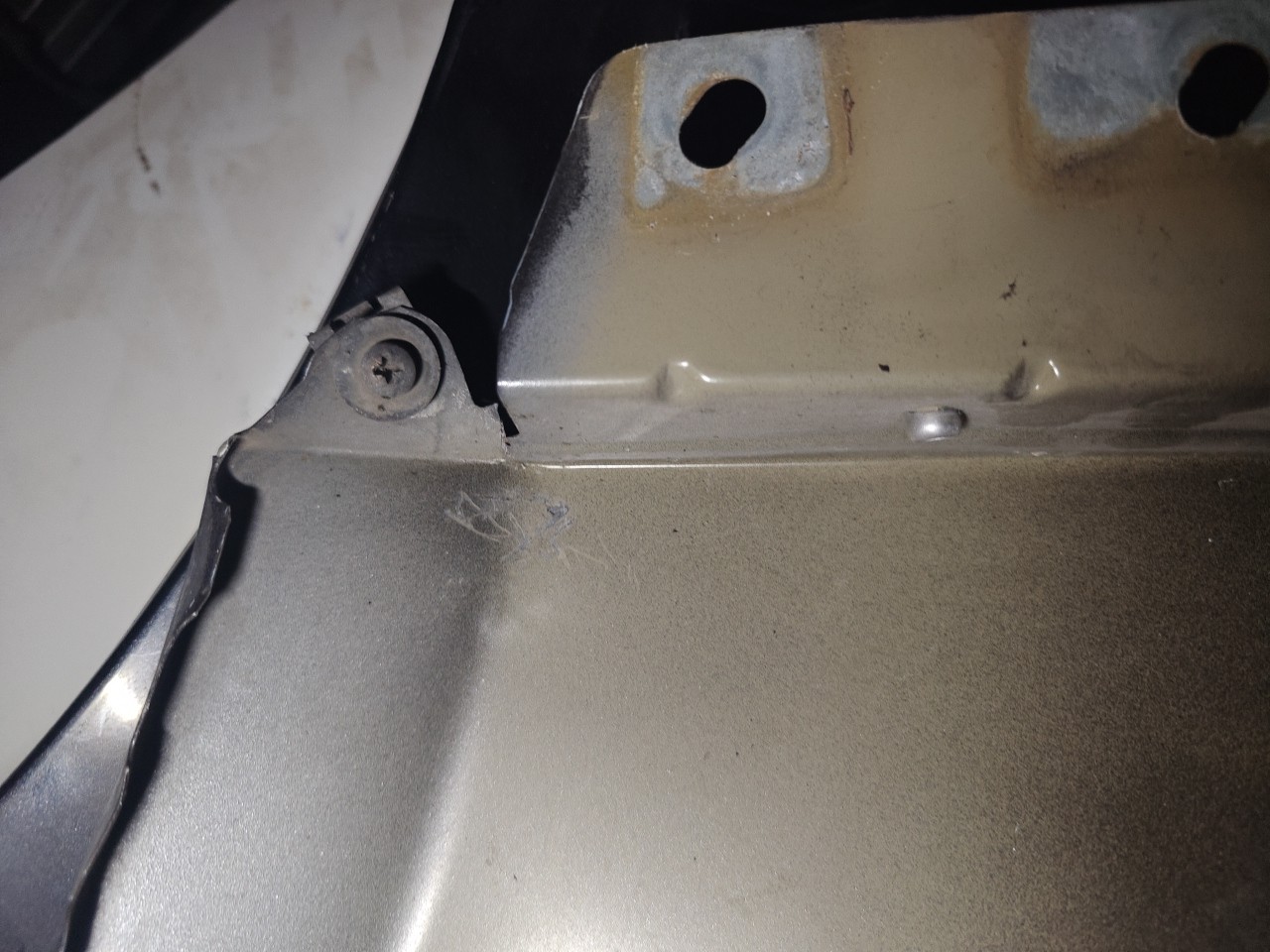 Guarda Lamas Frente Direito FIAT BRAVO II (198_) | 06 -  Imagem-9 Guarda Lamas Frente Direito FIAT BRAVO II (198_) | 06 -  Imagem-9