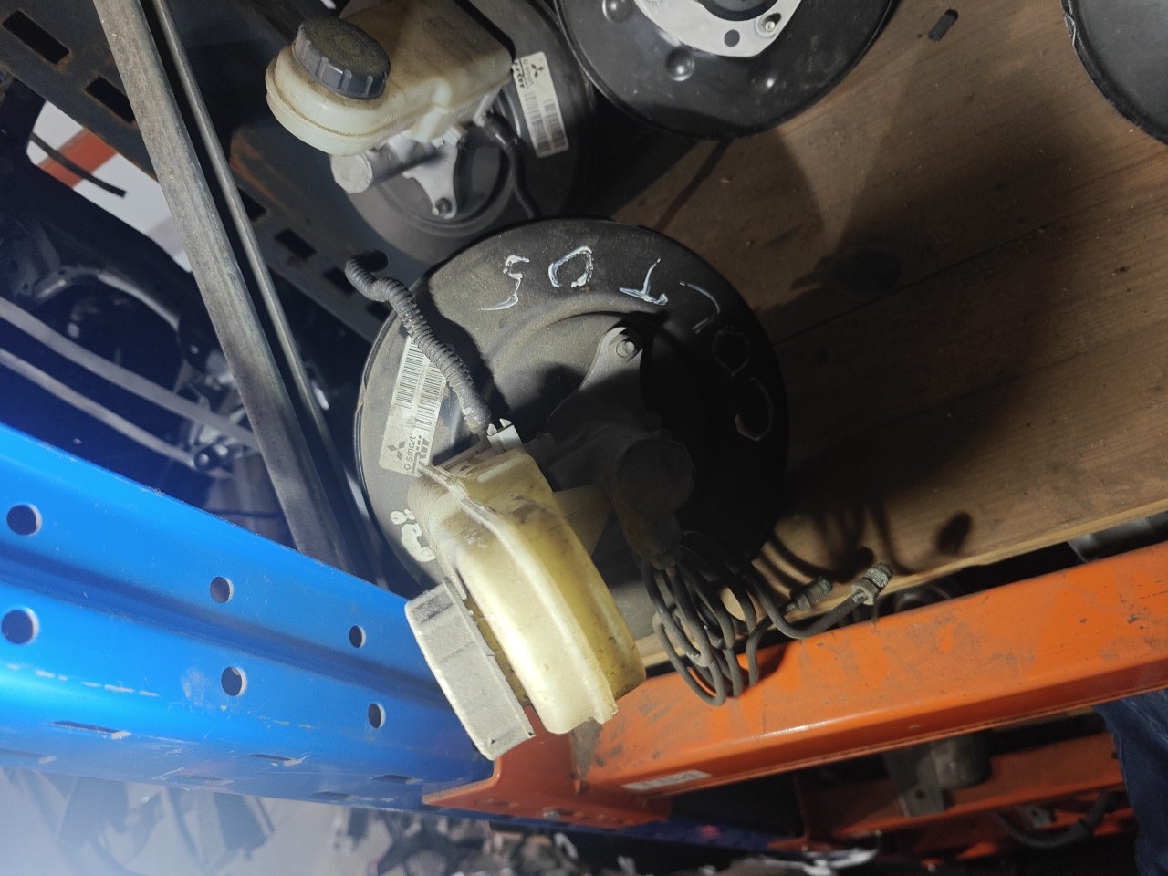 Servofreio MITSUBISHI COLT Caixa/Hatchback (Z3_V) | 04 - 12 Imagem-0 Servofreio MITSUBISHI COLT Caixa/Hatchback (Z3_V) | 04 - 12 Imagem-0