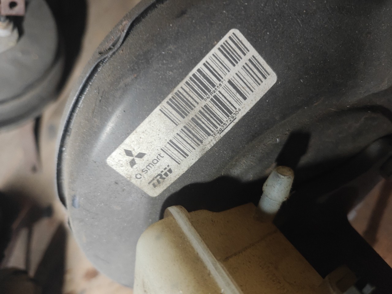 Servofreio MITSUBISHI COLT Caixa/Hatchback (Z3_V) | 04 - 12 Imagem-1 Servofreio MITSUBISHI COLT Caixa/Hatchback (Z3_V) | 04 - 12 Imagem-1