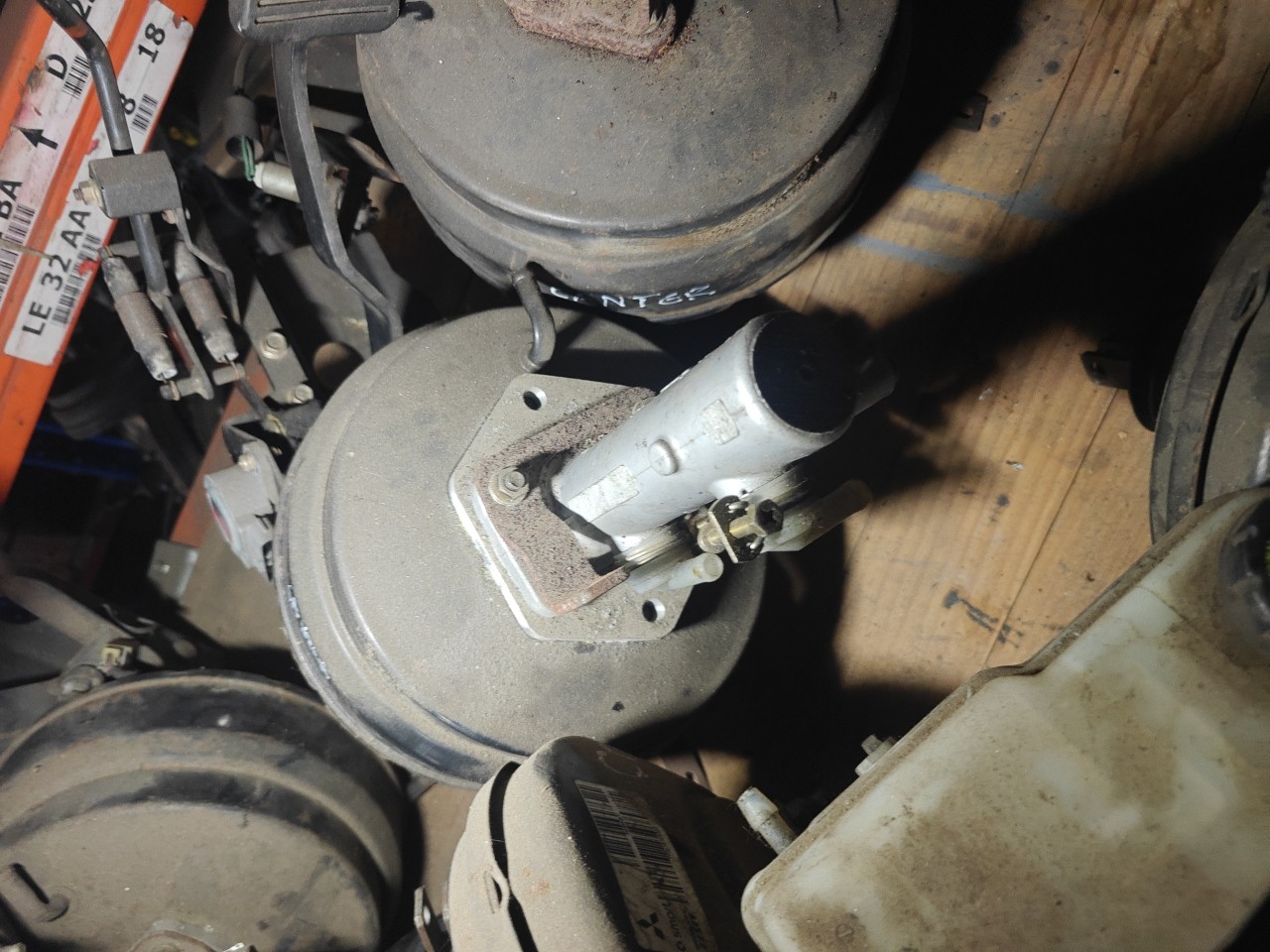 Servofreio MITSUBISHI CANTER Camião de plataforma/chassis (FB_, FE_, FG_) | 01 - 