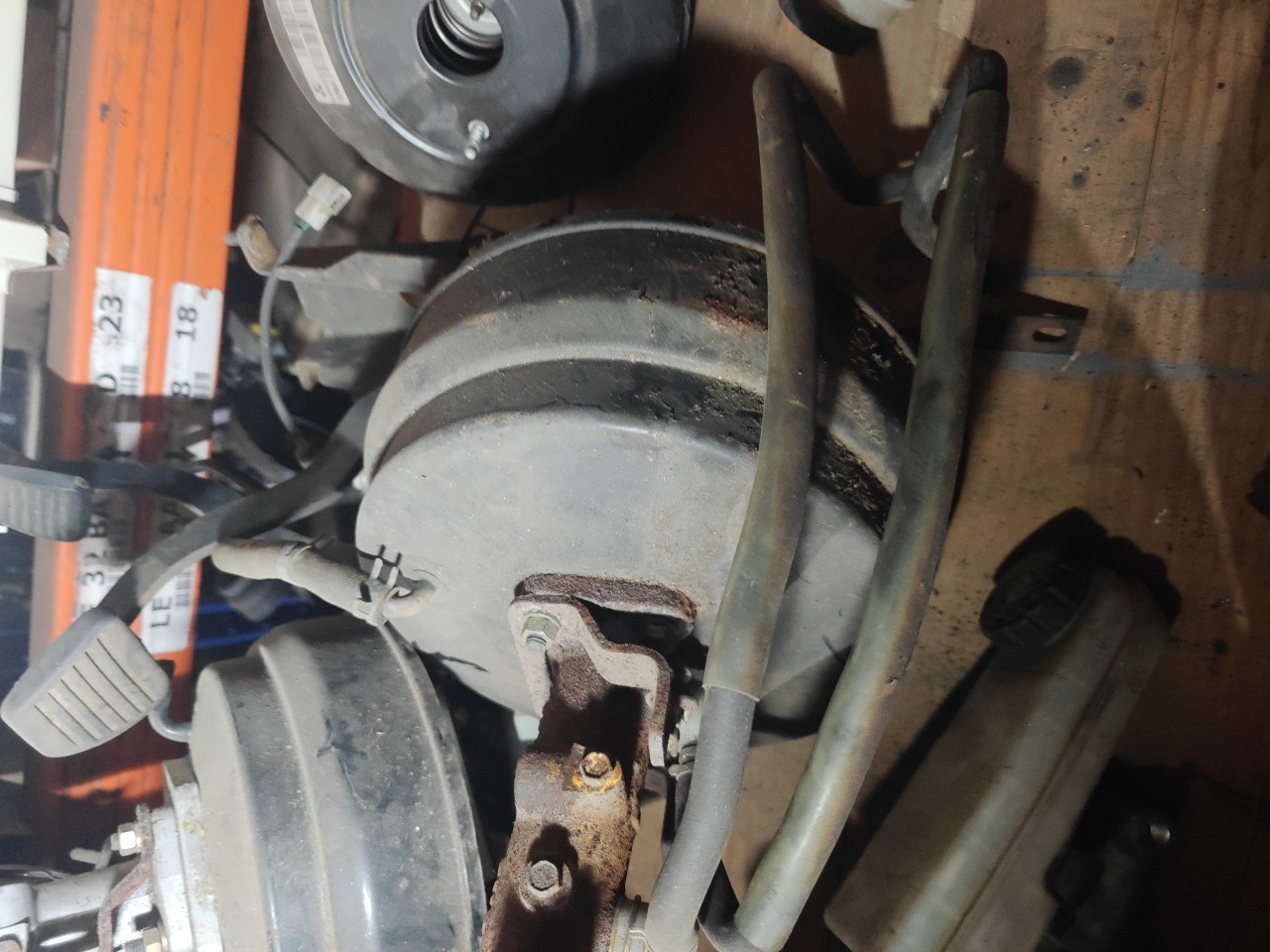 Servofreio MITSUBISHI CANTER Camião de plataforma/chassis (FB_, FE_, FG_) | 01 - 