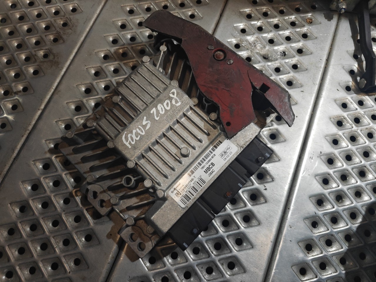 Engine Module FORD FOCUS II (DA_, HCP, DP) | 04 - 13