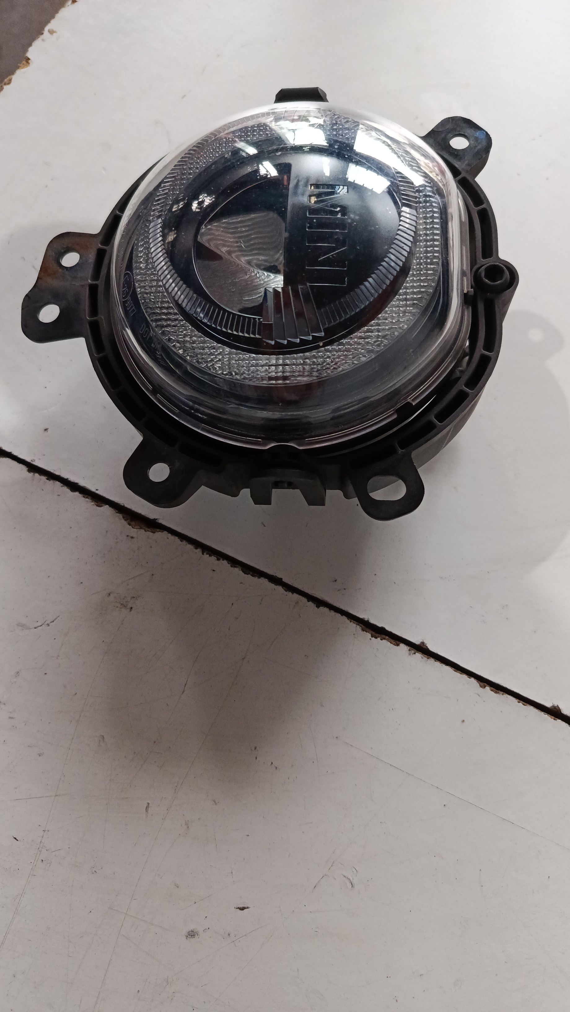 Farol de Nevoeiro Frente Direito MINI MINI (F56) | 13 -  Imagem-1 Farol de Nevoeiro Frente Direito MINI MINI (F56) | 13 -  Imagem-1
