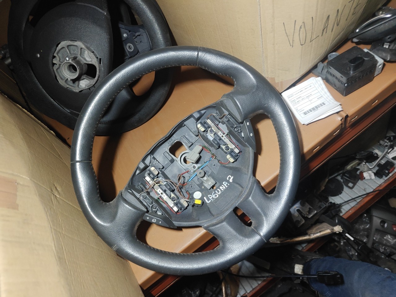 steering wheel RENAULT CLIO III (BR0/1, CR0/1) | 05 - 